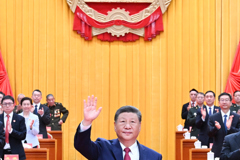 新疆维吾尔自治区成立70周年庆祝大会隆重举行 习近平出席大会