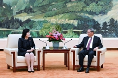 李强会见朝鲜外相崔善姬