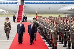 李强赴平壤出席朝鲜劳动党建党80周年庆祝活动并对朝鲜进行正式友好访问