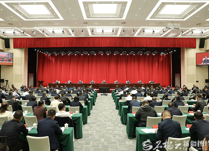陈小江在全区群众身边不正之风和腐败问题集中整治工作推进会上强调 纵深推进集中整治工作 不断增强各族群众获得感幸福感安全感