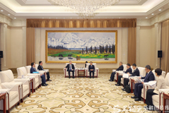 陈小江艾尔肯·吐尼亚孜会见哈萨克斯坦驻华大使努雷舍夫