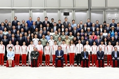 习近平接见全国群众体育先进单位、先进个人代表和全国体育系统先进集体、先进个人代表