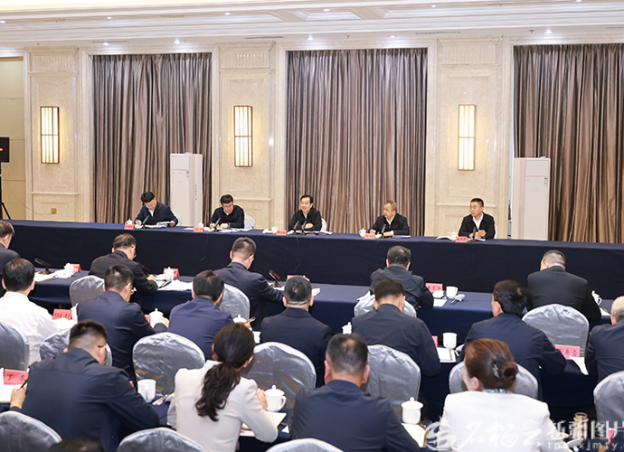 陈小江艾尔肯·吐尼亚孜在伊犁调研并召开文旅工作座谈会