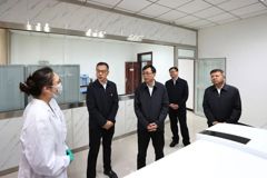 支现伟在地区生态环境局、林业和草原局、气象局调研时强调 坚持生态优先绿色发展 做好防灾减灾工作 纵深推进“区强民富”美丽塔城建设