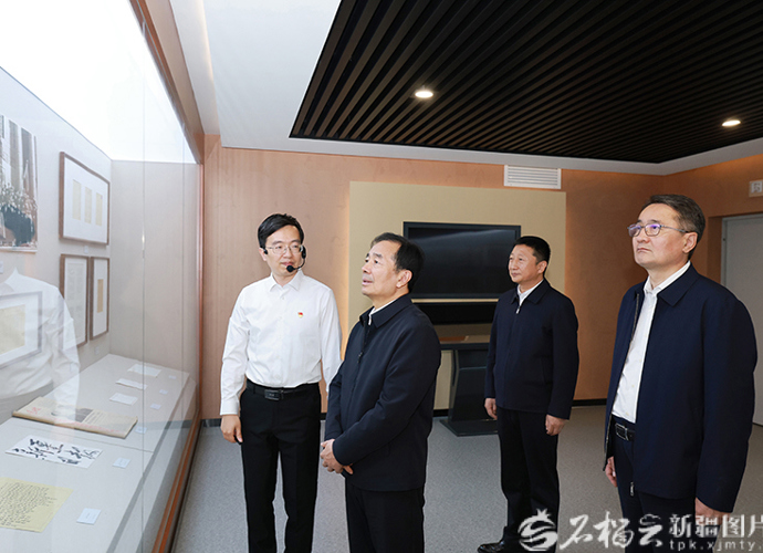 陈小江在自治区档案馆调研座谈 持续提高档案工作质量和服务水平 更好服务建设社会主义现代化新疆