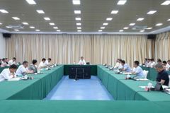 地区召开1—6月经济运行分析会暨三季度经济工作部署会 坚定信心精准施策 攻坚克难狠抓落实 全力推动地区经济持续向好向优发展