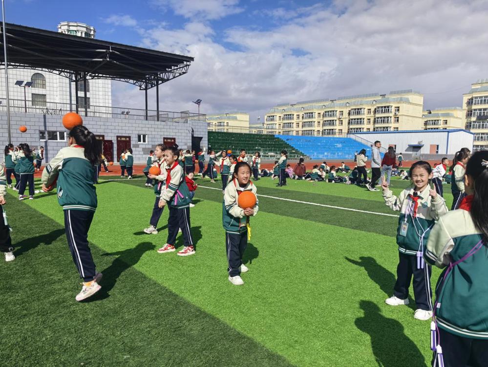 （图片）裕民县第三小学体育大课间